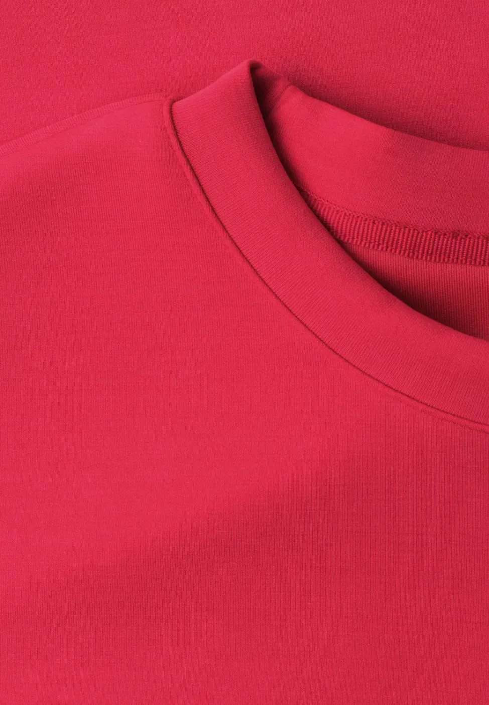 T-Shirt mit Rundhals im Silk-Look