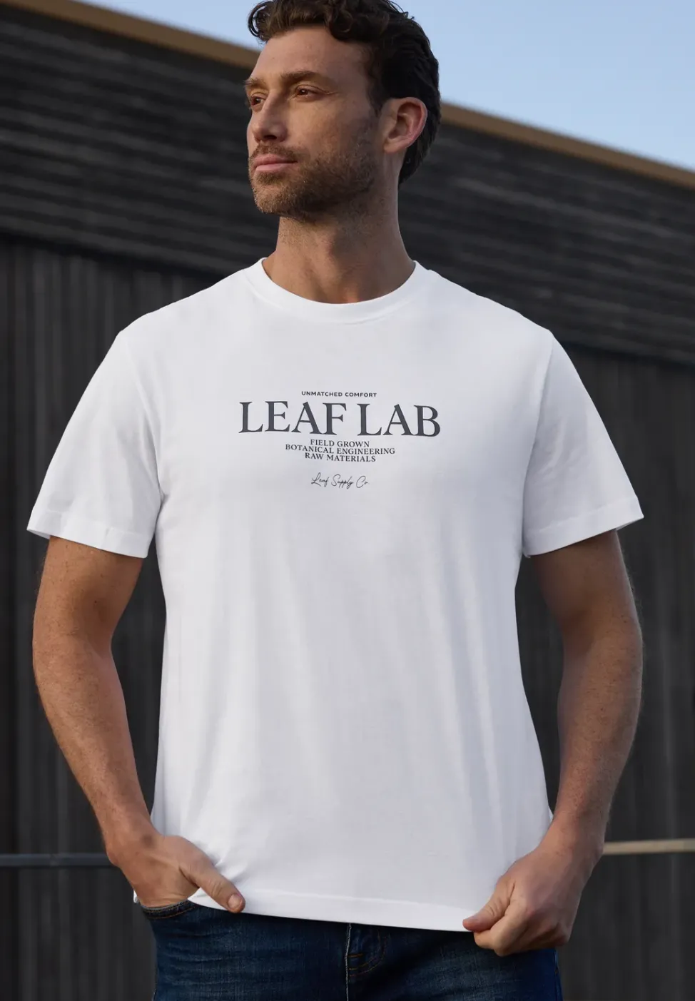 T-Shirt mit Rundhals und Chestprint