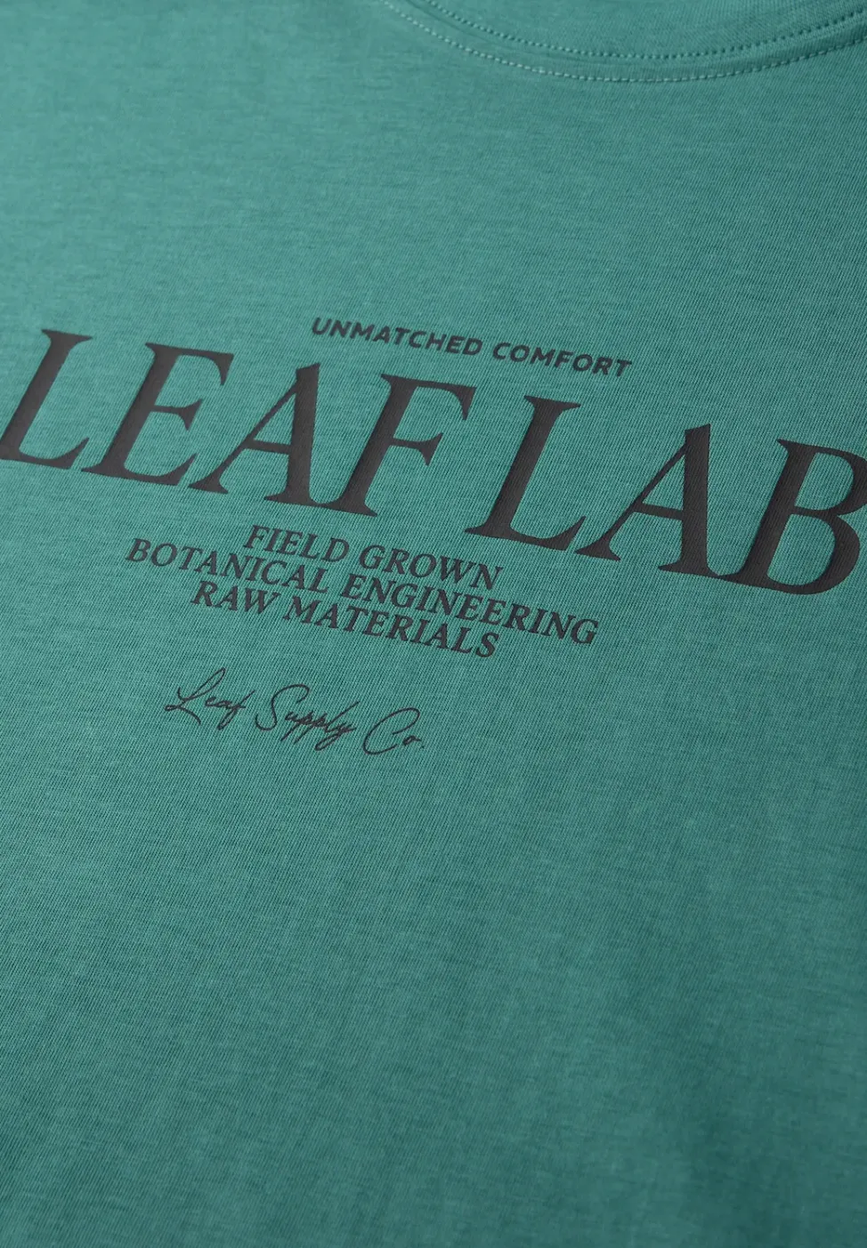 T-Shirt mit Rundhals und Chestprint