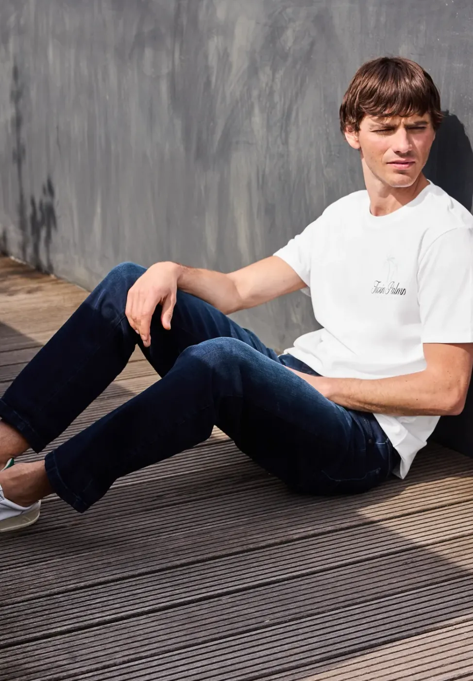 T-Shirt mit Rundhals und Chestprint