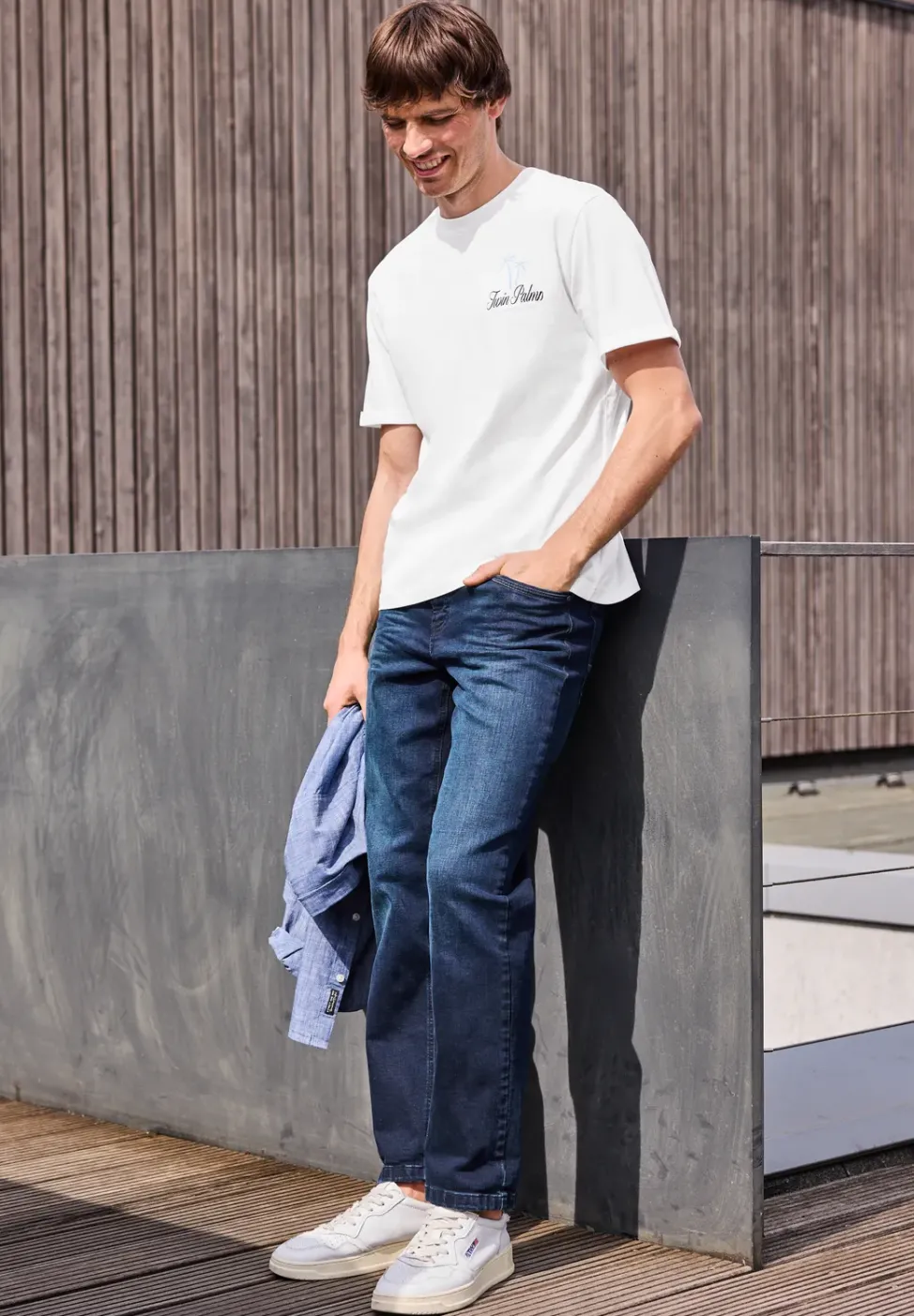 T-Shirt mit Rundhals und Chestprint