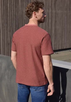 T-Shirt mit Rundhals und feinen Streifen