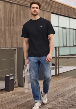 T-Shirt mit Rundhals und feinen Streifen