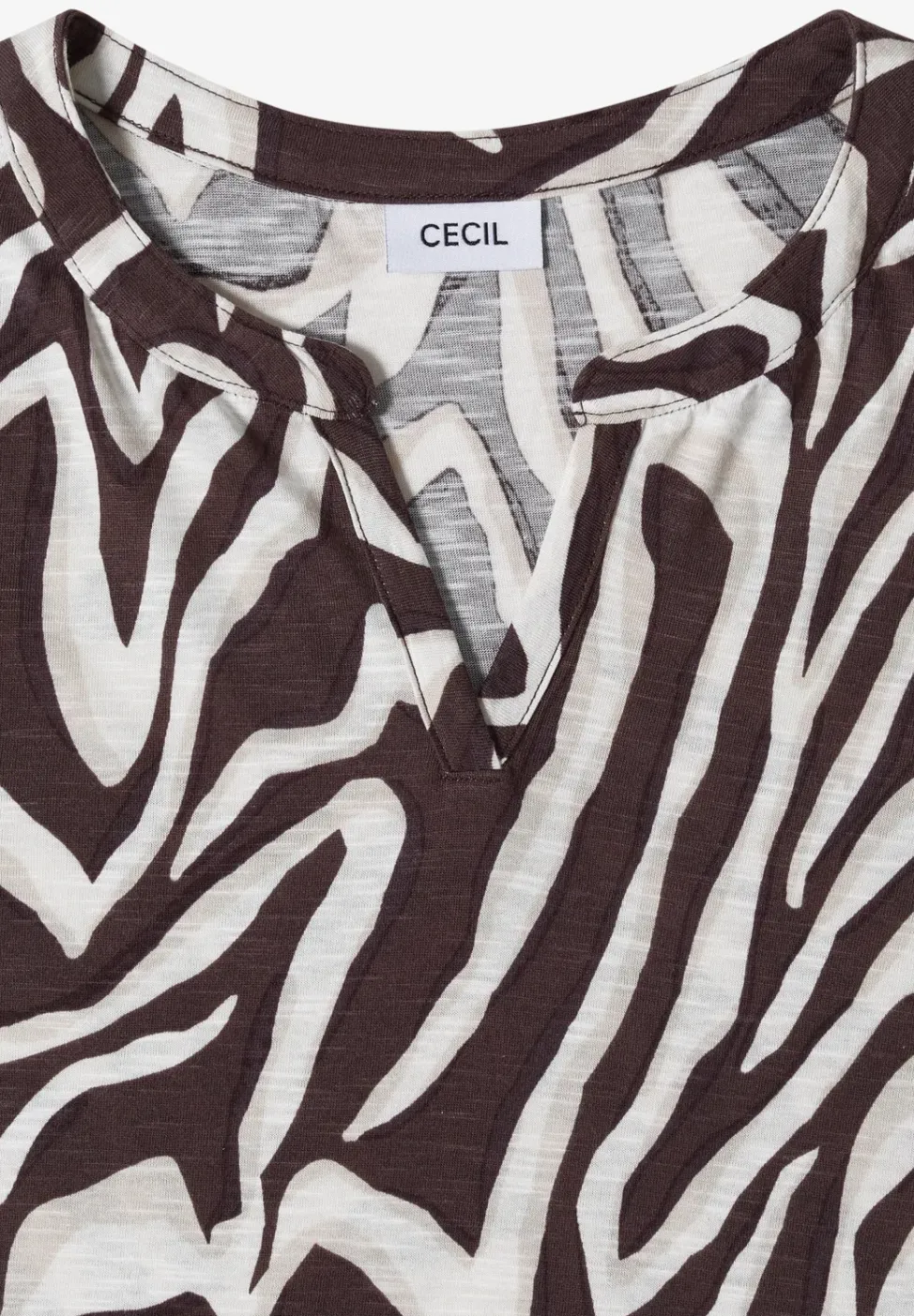 T-Shirt mit Split Neck mit Print