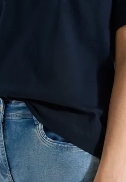 T-Shirt mit Split Neck und Crochet-Tape