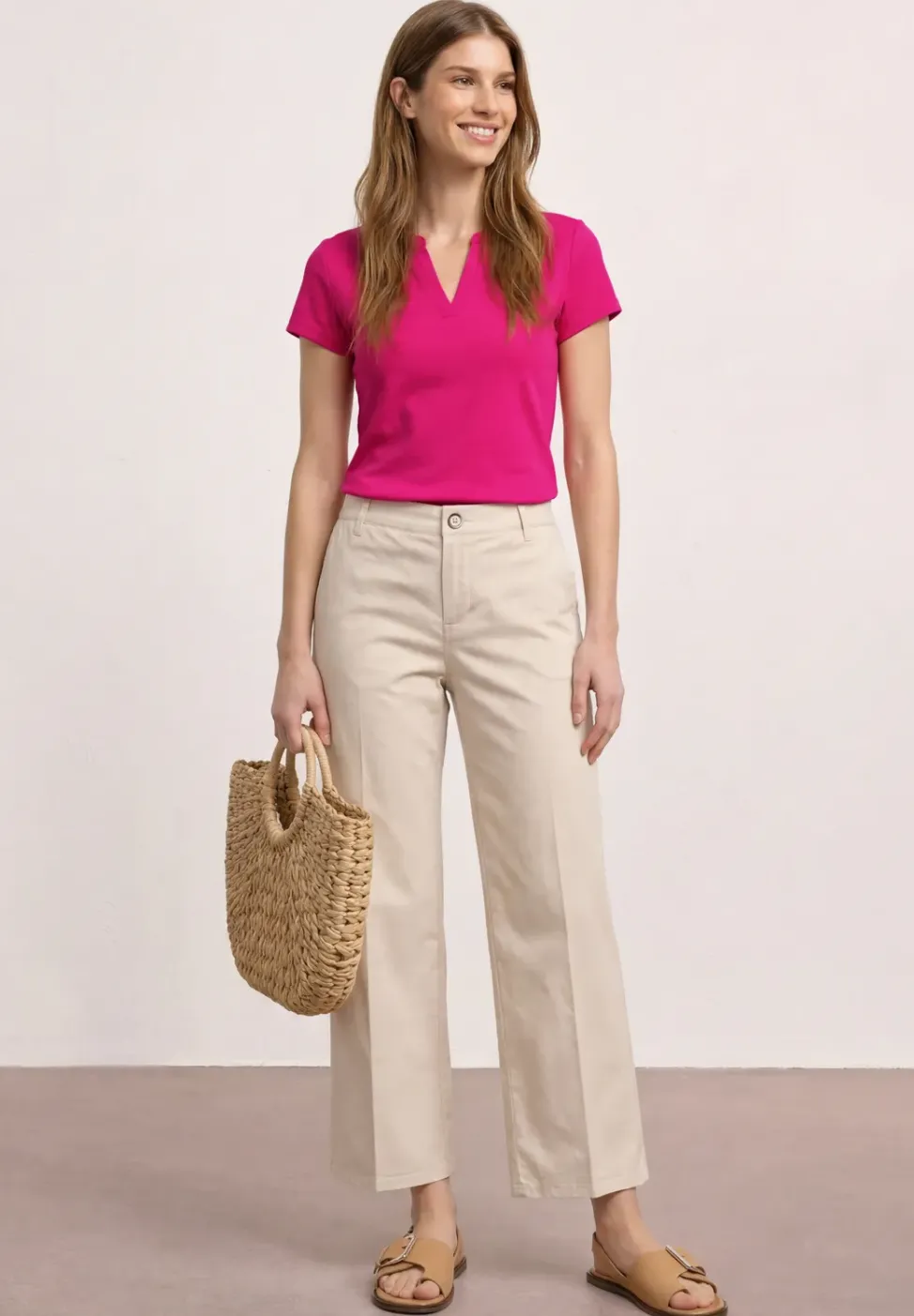 T-Shirt mit Split Neck und Satindetails