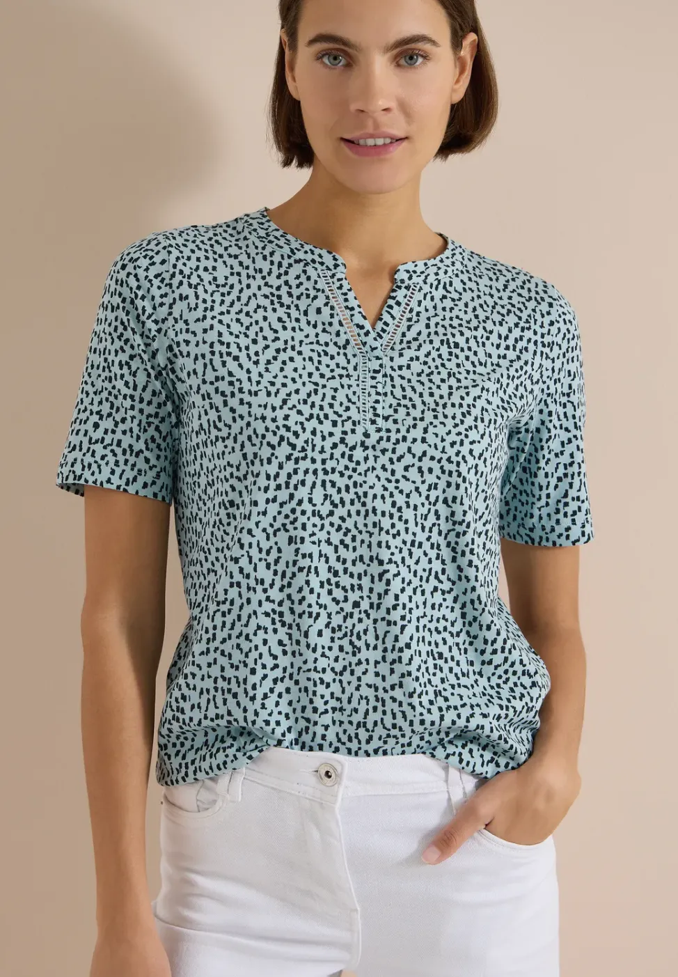 T-Shirt mit Split Neck und Print