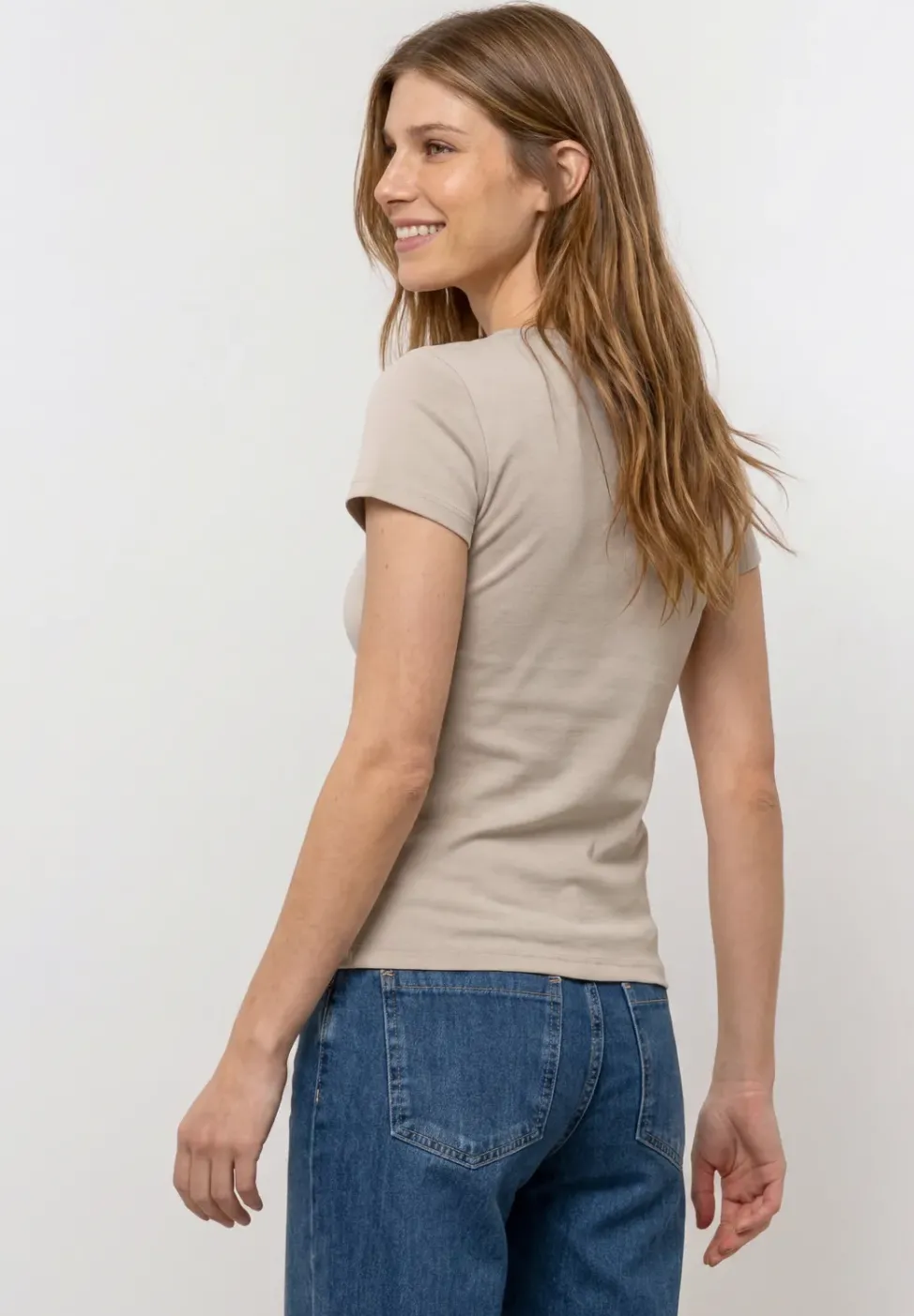 T-Shirt mit Split Neck und Satindetails
