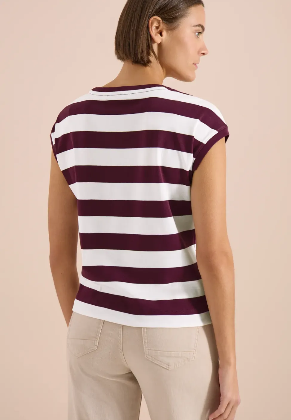 T-Shirt mit Streifen und Printdetail