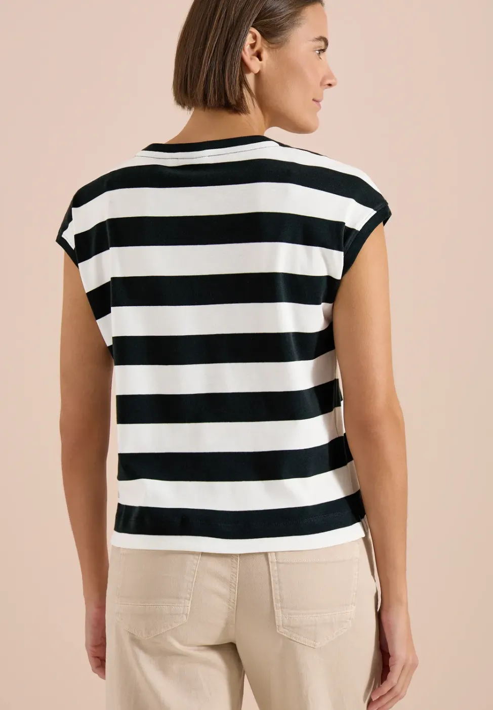 T-Shirt mit Streifen und Printdetail
