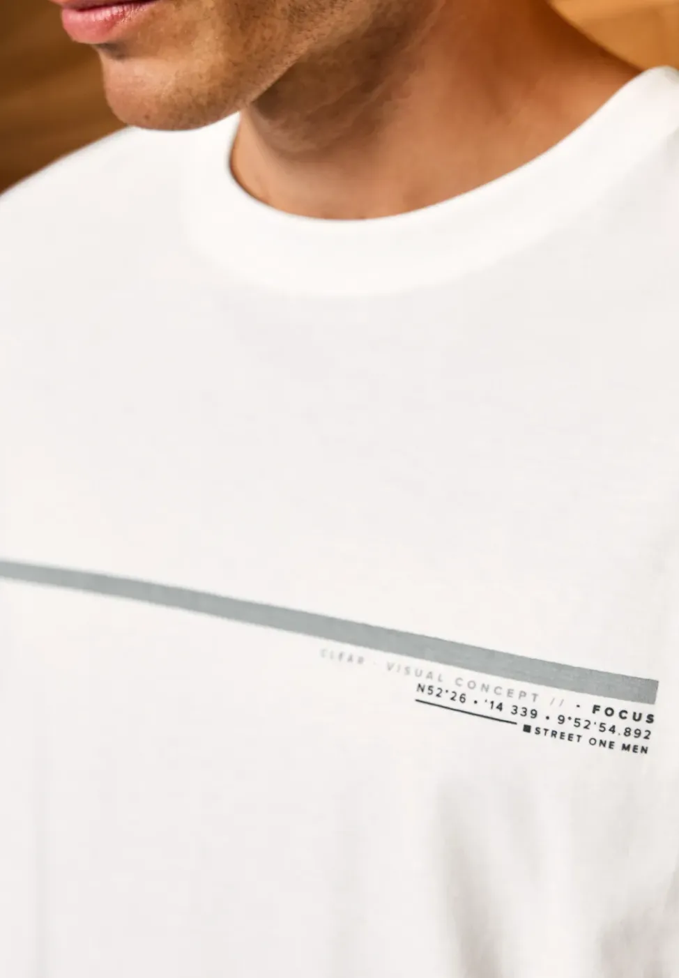 T-Shirt mit Streifen-Motiv