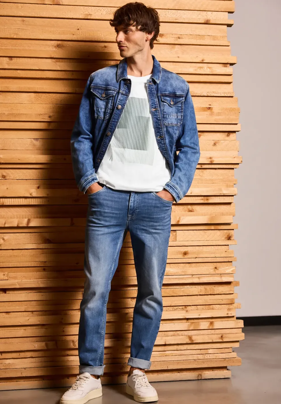 T-Shirt mit Streifen-Print