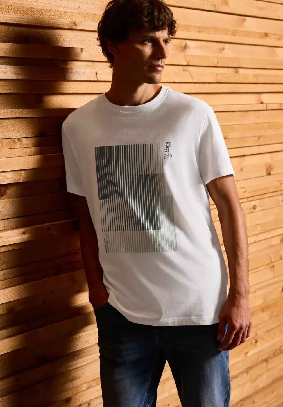 T-Shirt mit Streifen-Print
