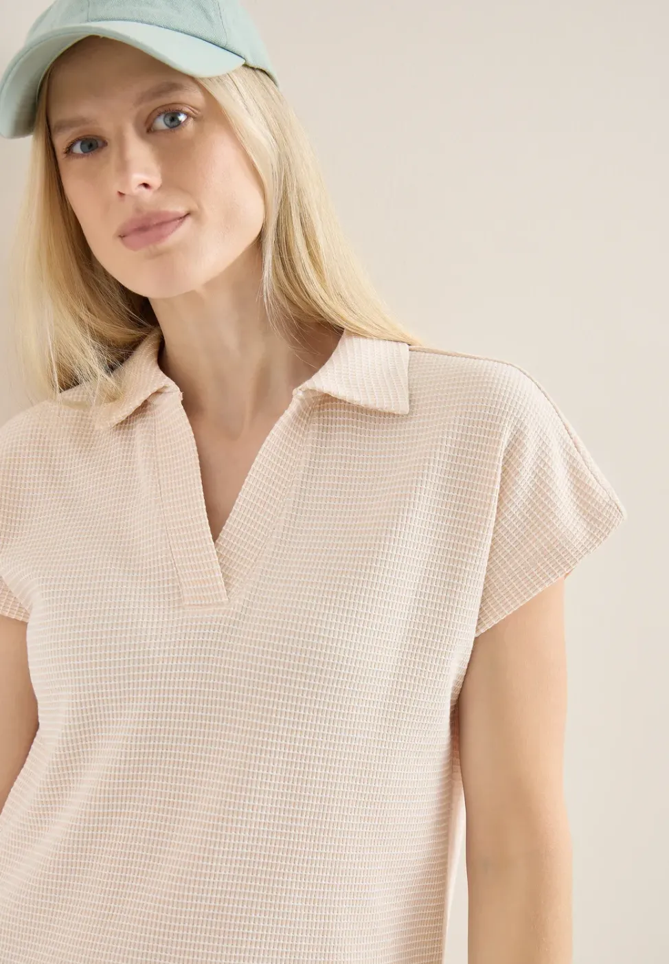 T-Shirt mit Struktur im Two-Tone-Look