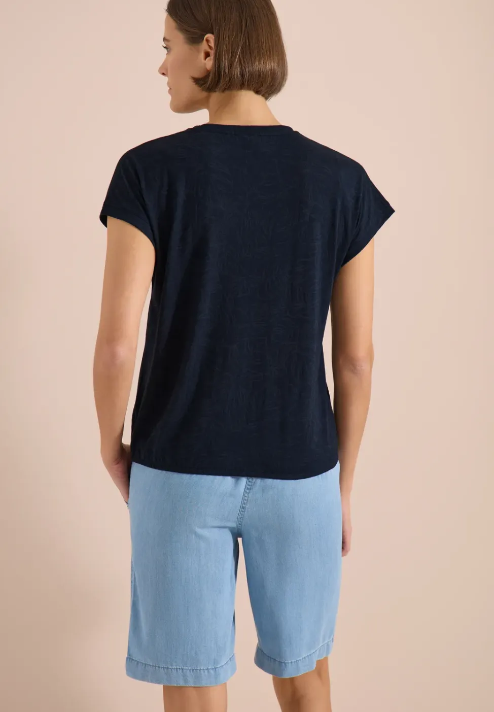 T-Shirt mit tonalem Ausbrennermuster
