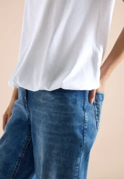 T-Shirt mit V-Neck und Spitzendetail
