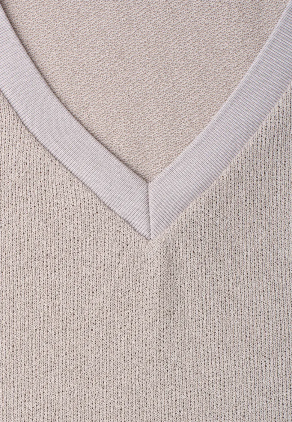 T-Shirt im Strick-Look mit V-Neck