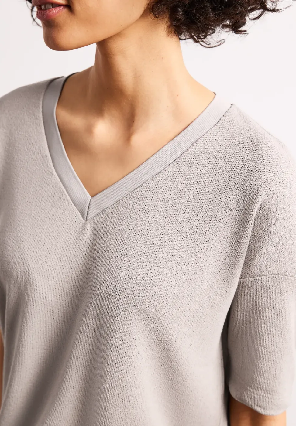 T-Shirt im Strick-Look mit V-Neck