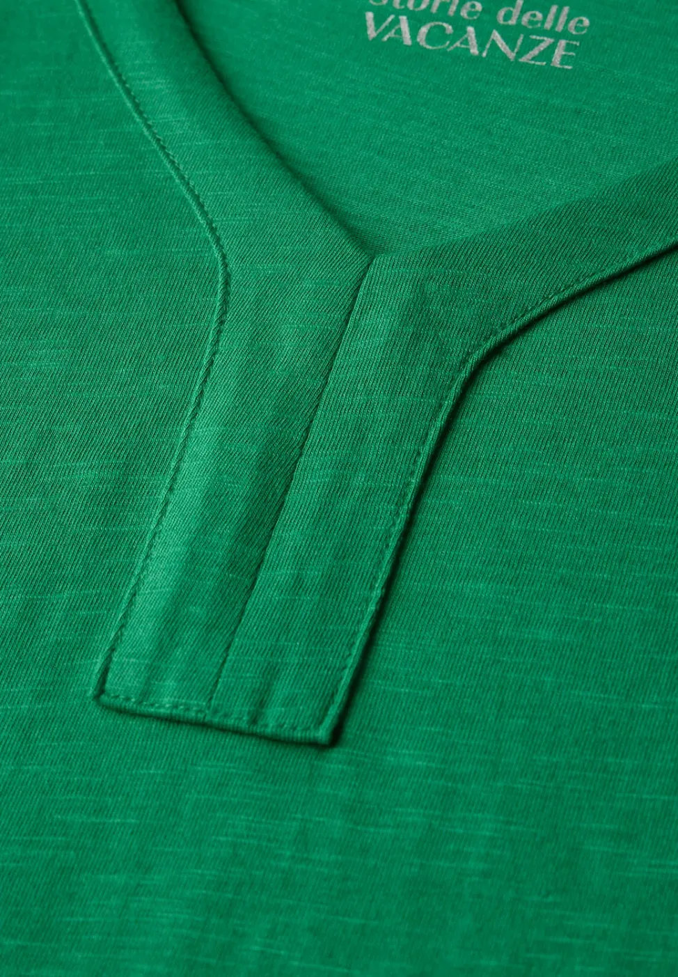 T-Shirt im Tunika-Look