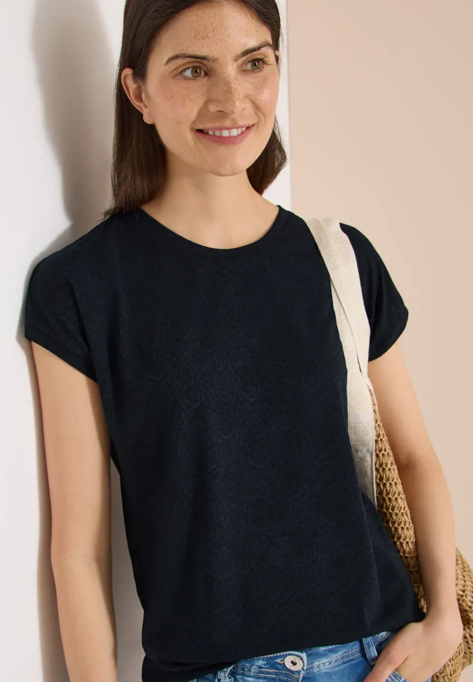 T-Shirt in Ausbrenner-Optik