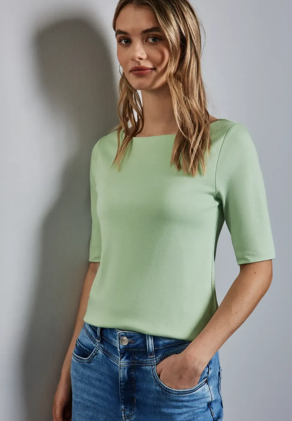 T-Shirt in Unifarbe