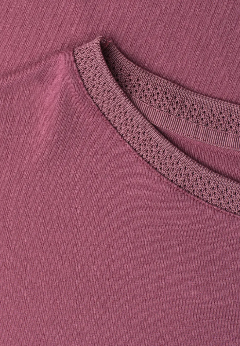 T-Shirt mit Boatneck und Deko-Tape