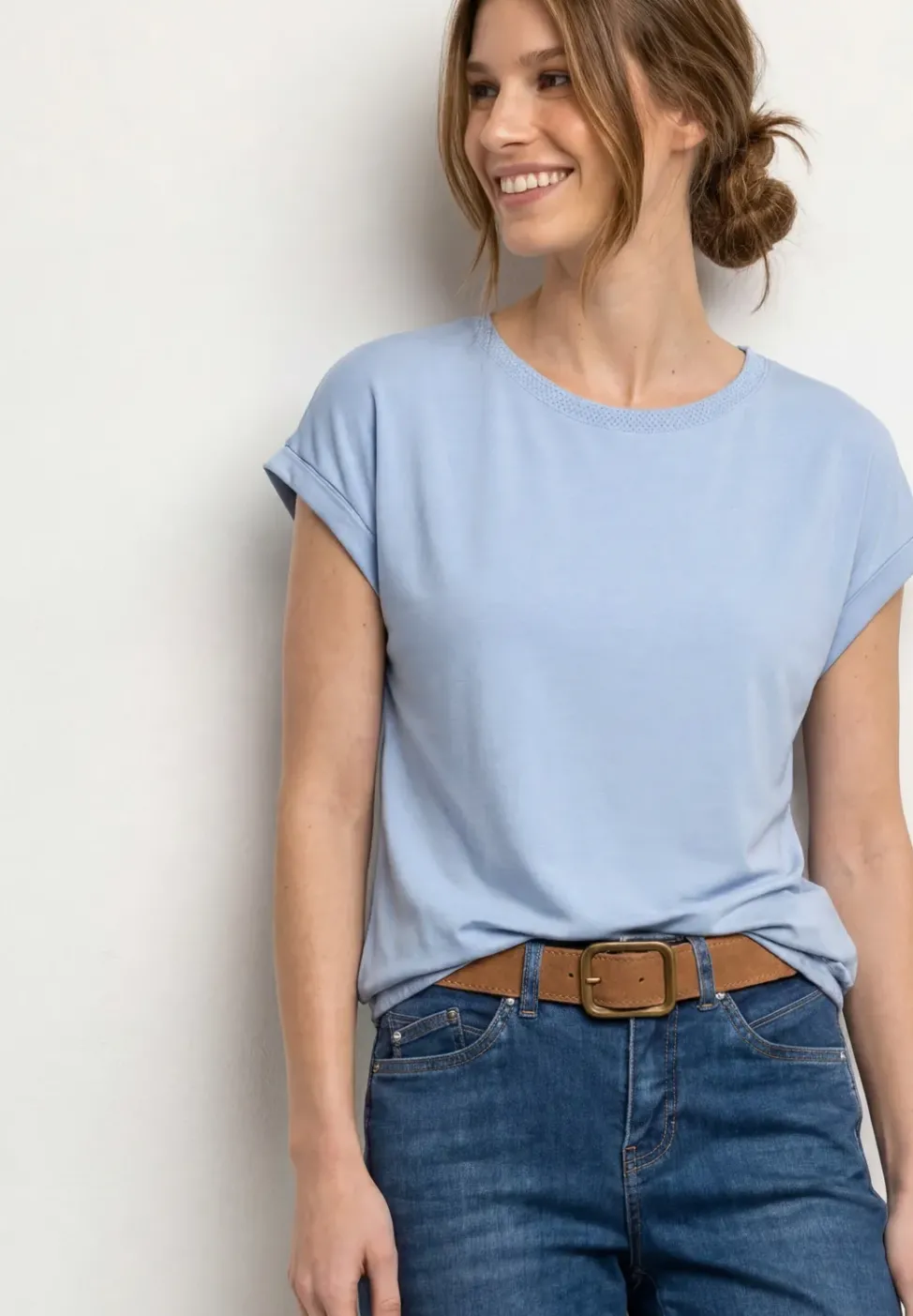 T-Shirt mit Boatneck und Deko-Tape