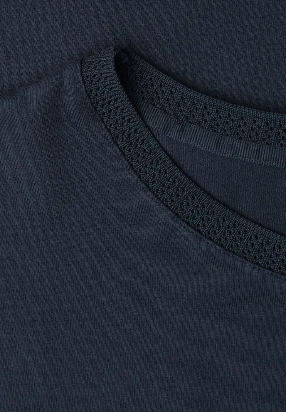 T-Shirt mit Boatneck und Deko-Tape