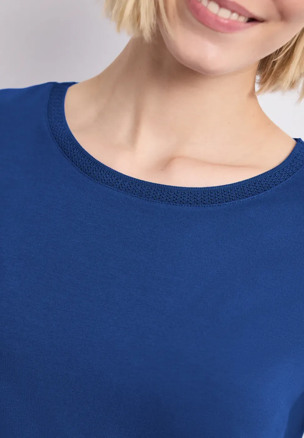 T-Shirt mit Boatneck und Deko-Tape