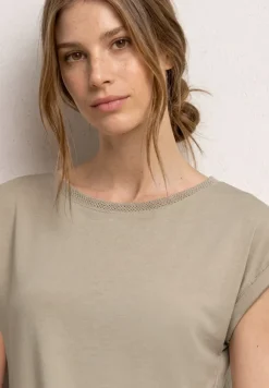 T-Shirt mit Boatneck und Deko-Tape