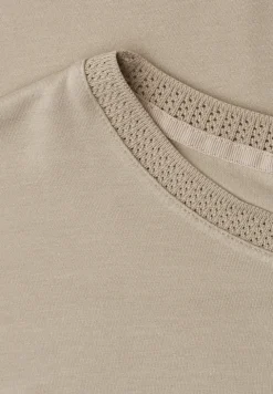 T-Shirt mit Boatneck und Deko-Tape
