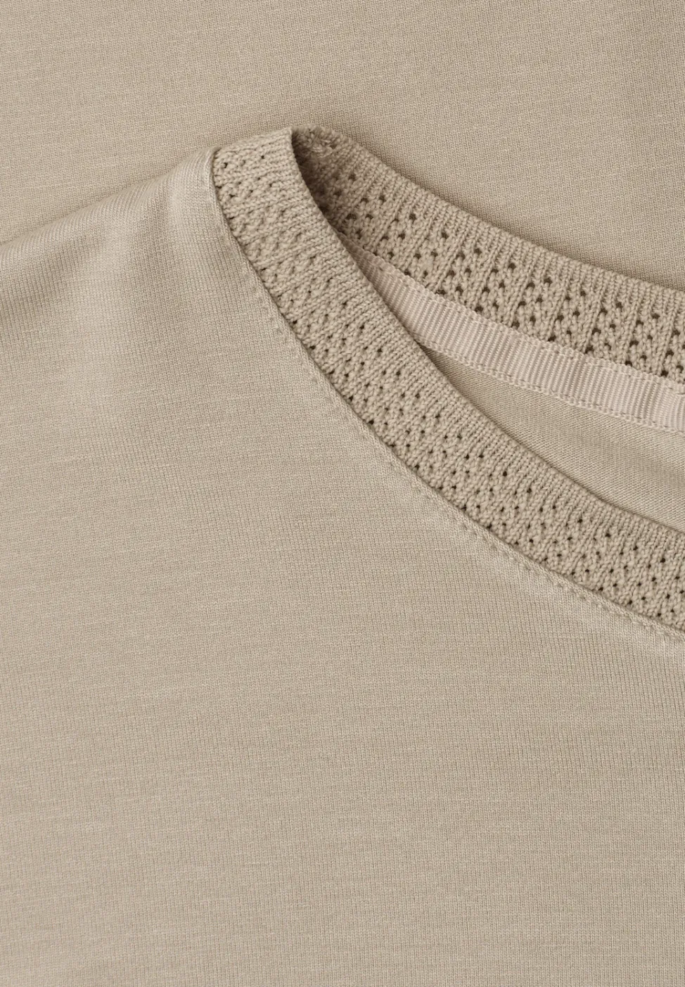 T-Shirt mit Boatneck und Deko-Tape