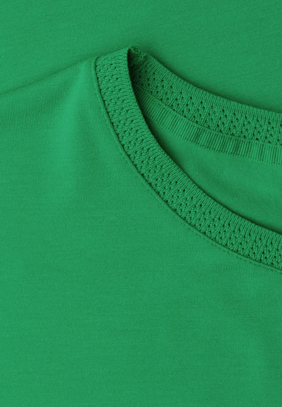 T-Shirt mit Boatneck und Deko-Tape