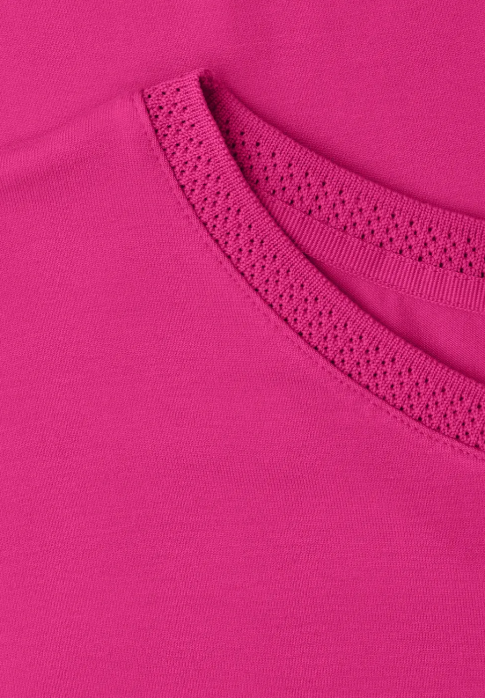 T-Shirt mit Boatneck und Deko-Tape