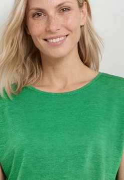 T-Shirt mit Boat Neck und Smok-Detail