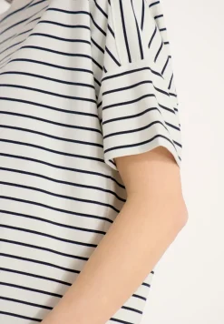 T-Shirt mit Boatneck und Streifen