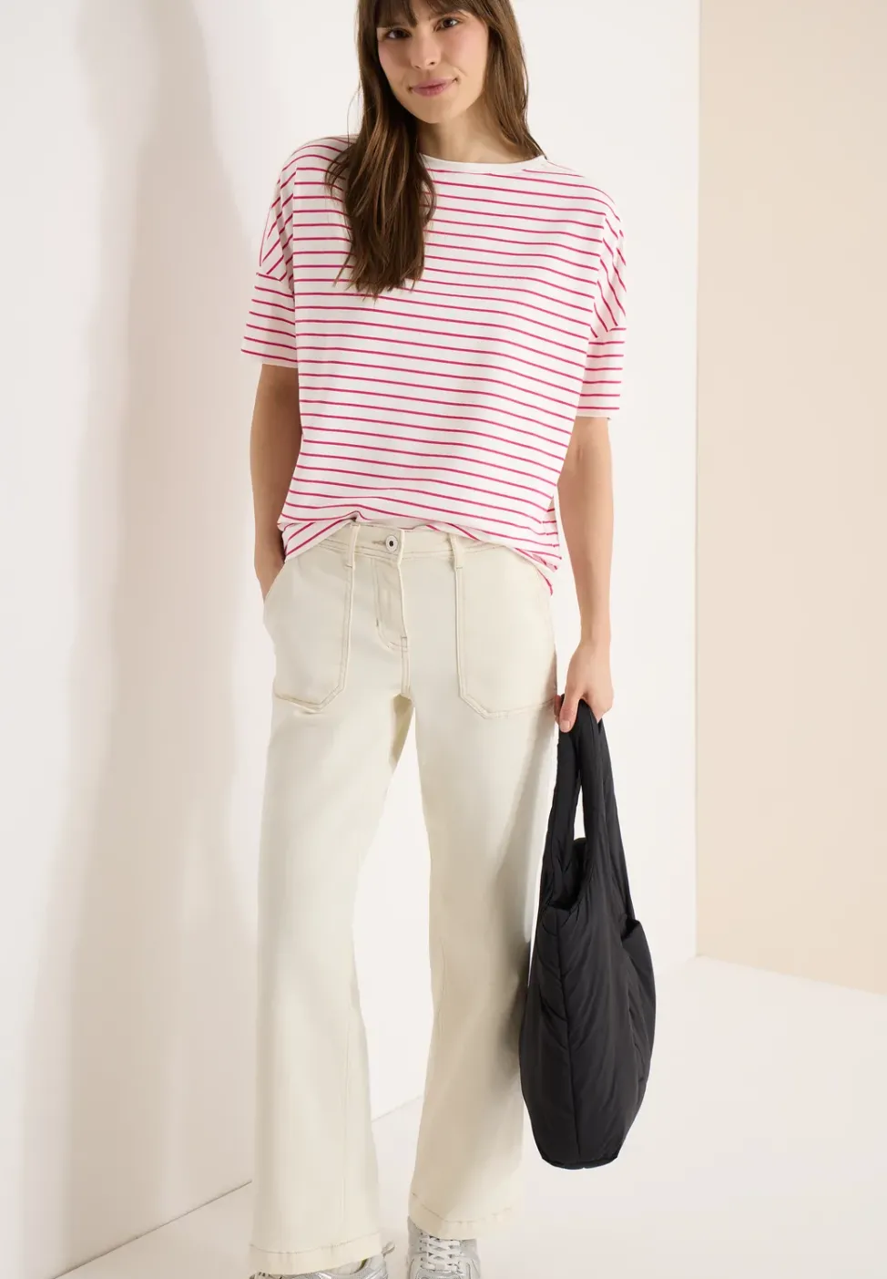 T-Shirt mit Boatneck und Streifen