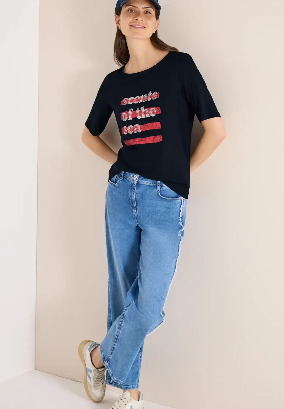 T-Shirt mit Boatneck und Wording