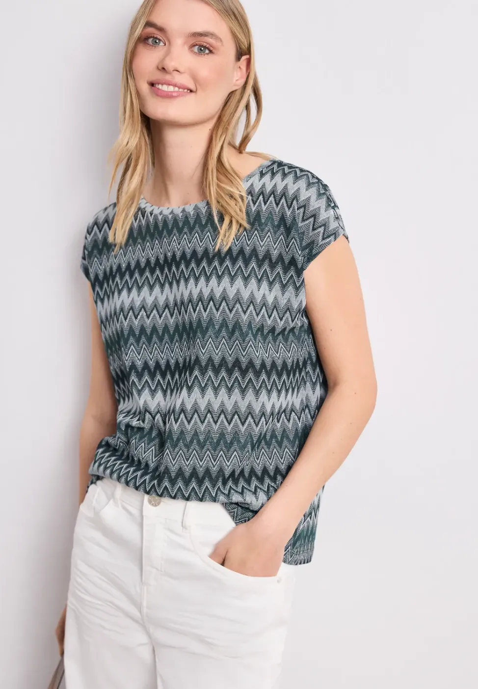 T-Shirt mit Boatneck und Zick-Zack-Print