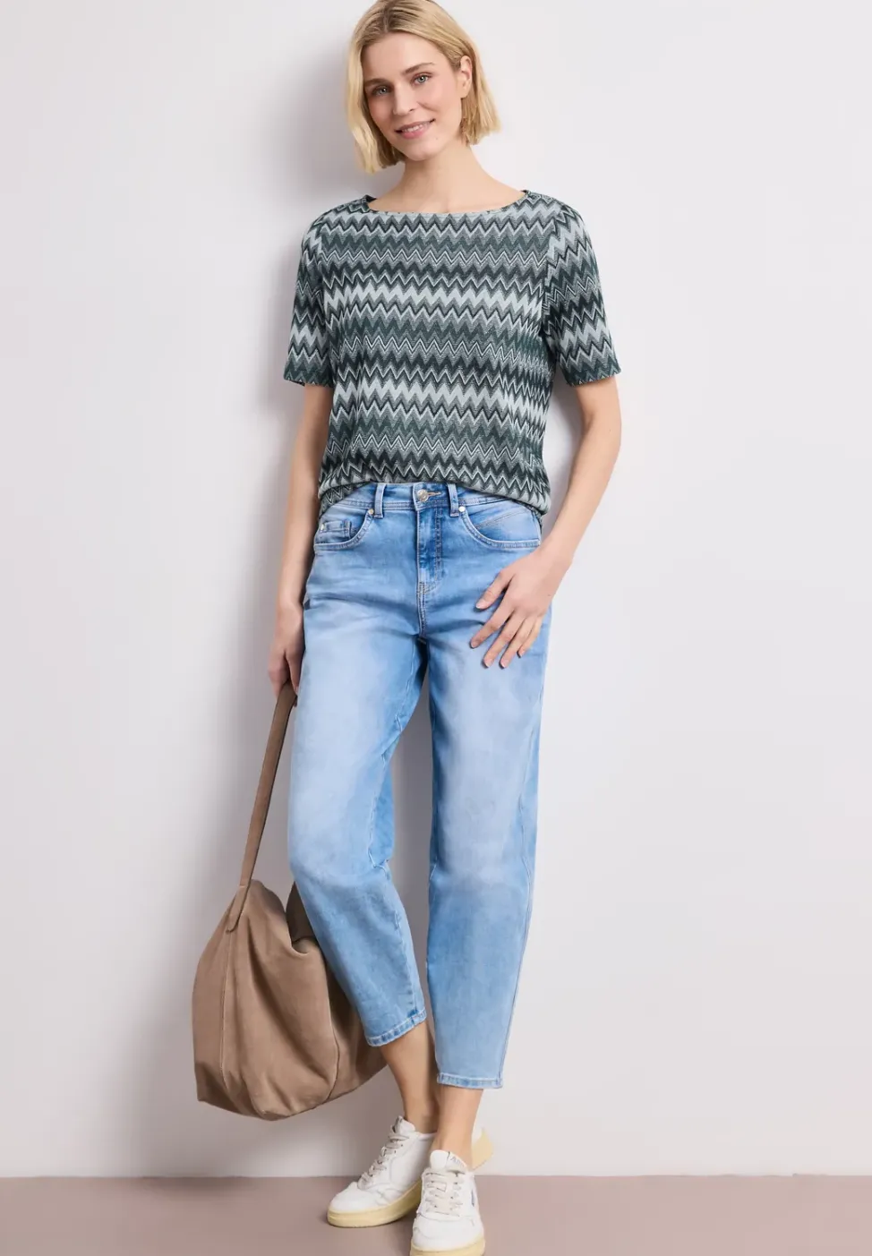 T-Shirt mit Boatneck und Zick-Zack-Print