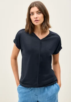 T-Shirt mit Deko-Nähten