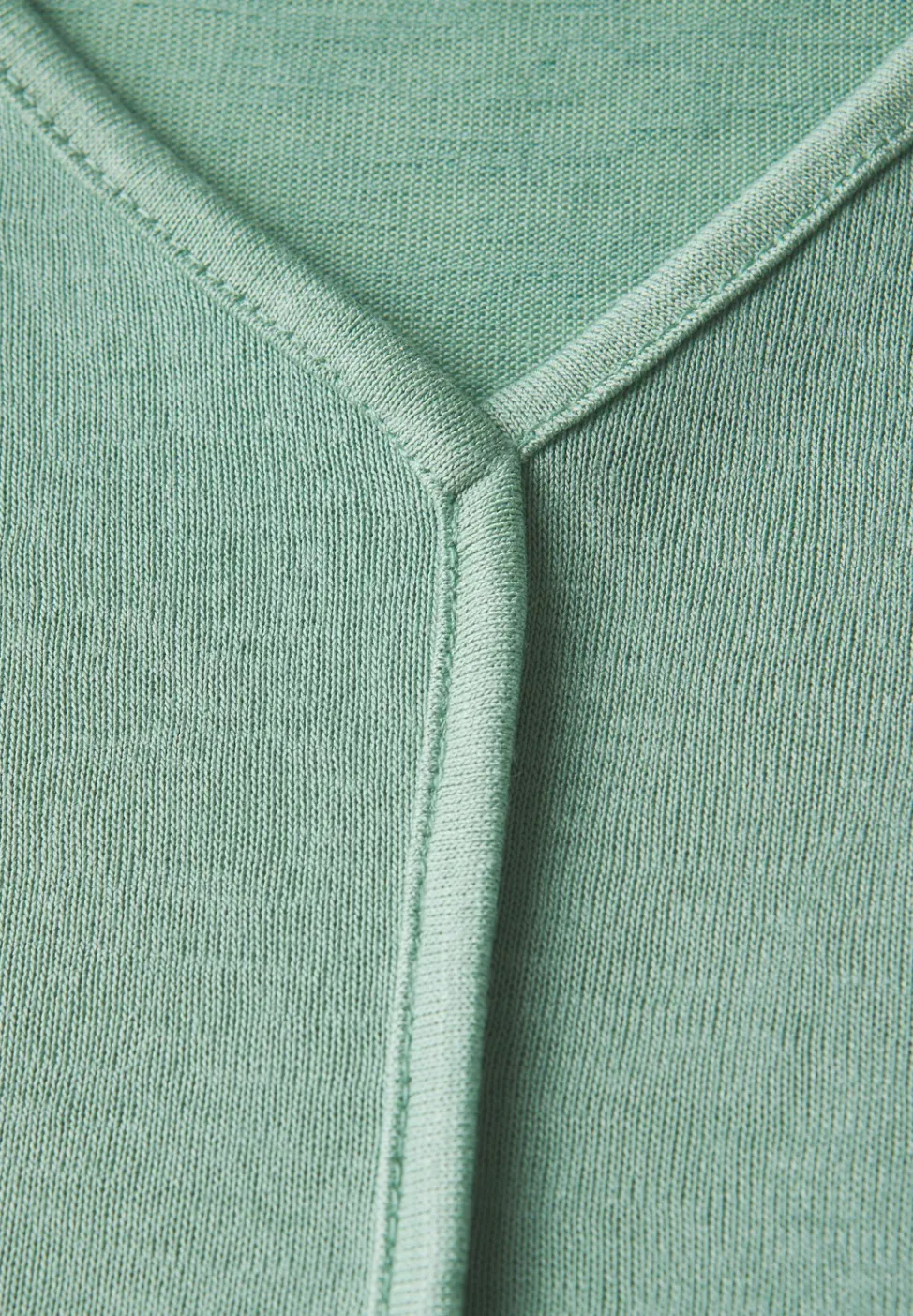 T-Shirt mit Deko-Nähten
