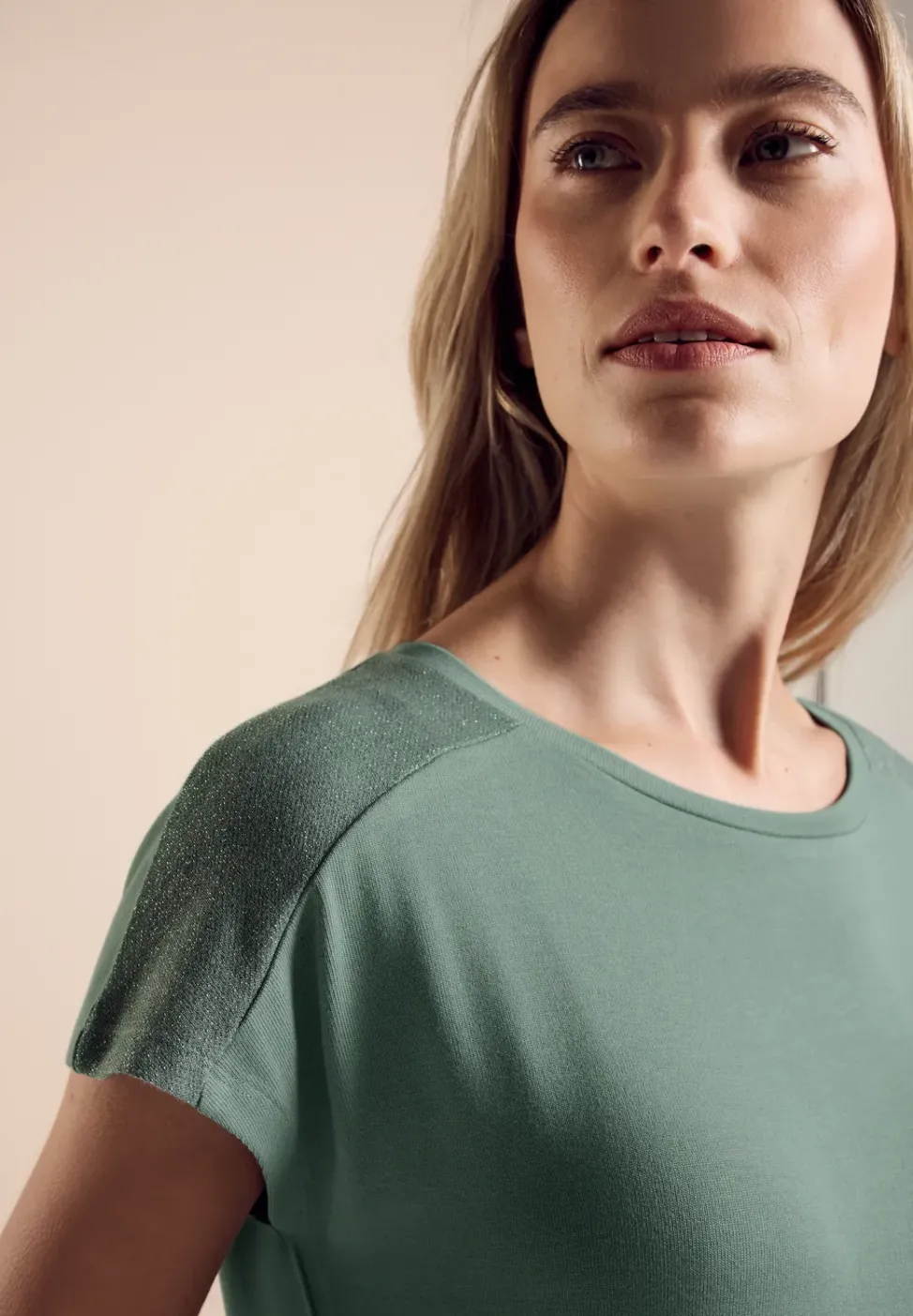 T-Shirt mit Glanz-Detail