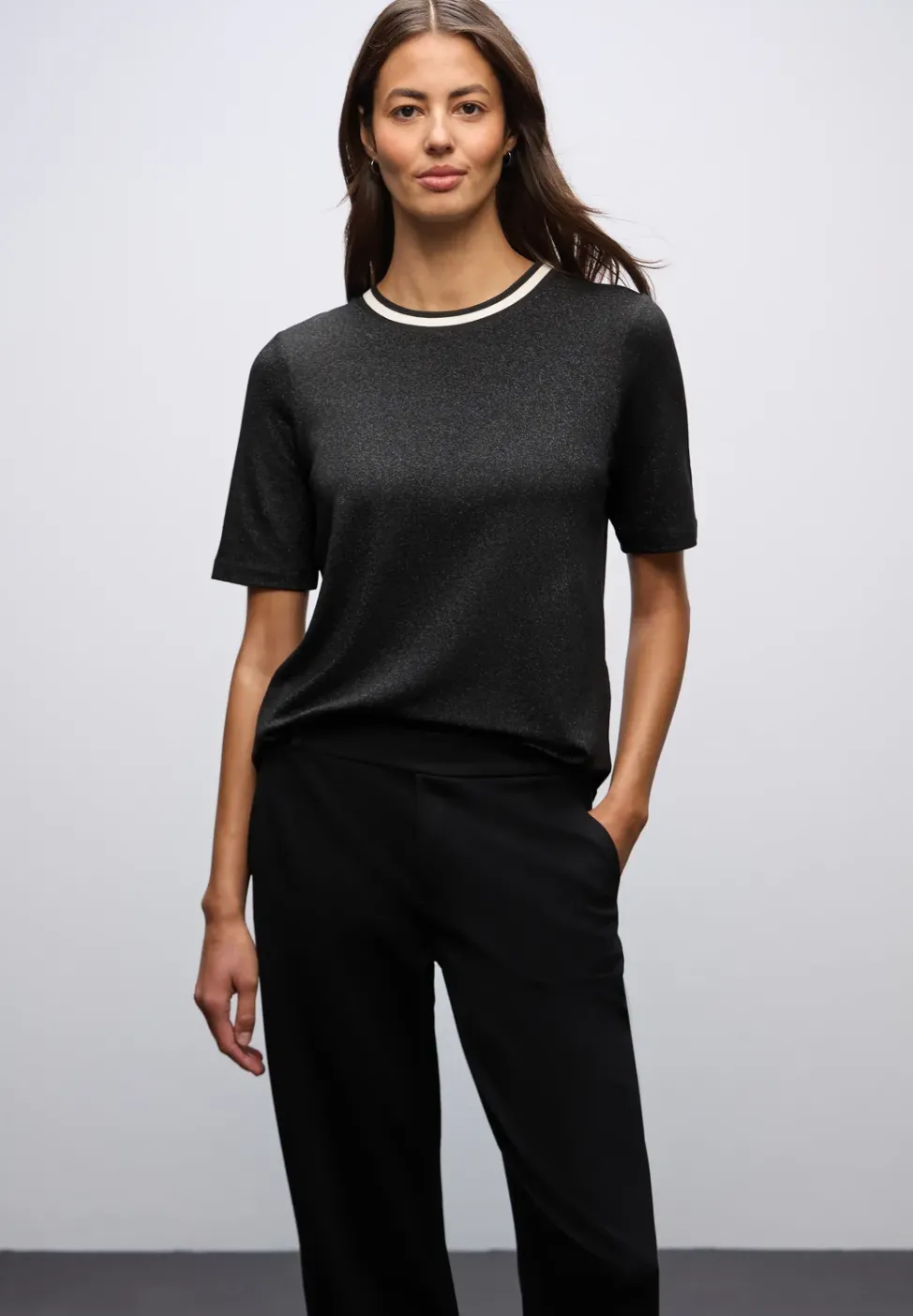 T-Shirt mit Glitzerdetails