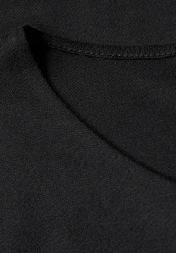 T-Shirt mit Herzausschnitt
