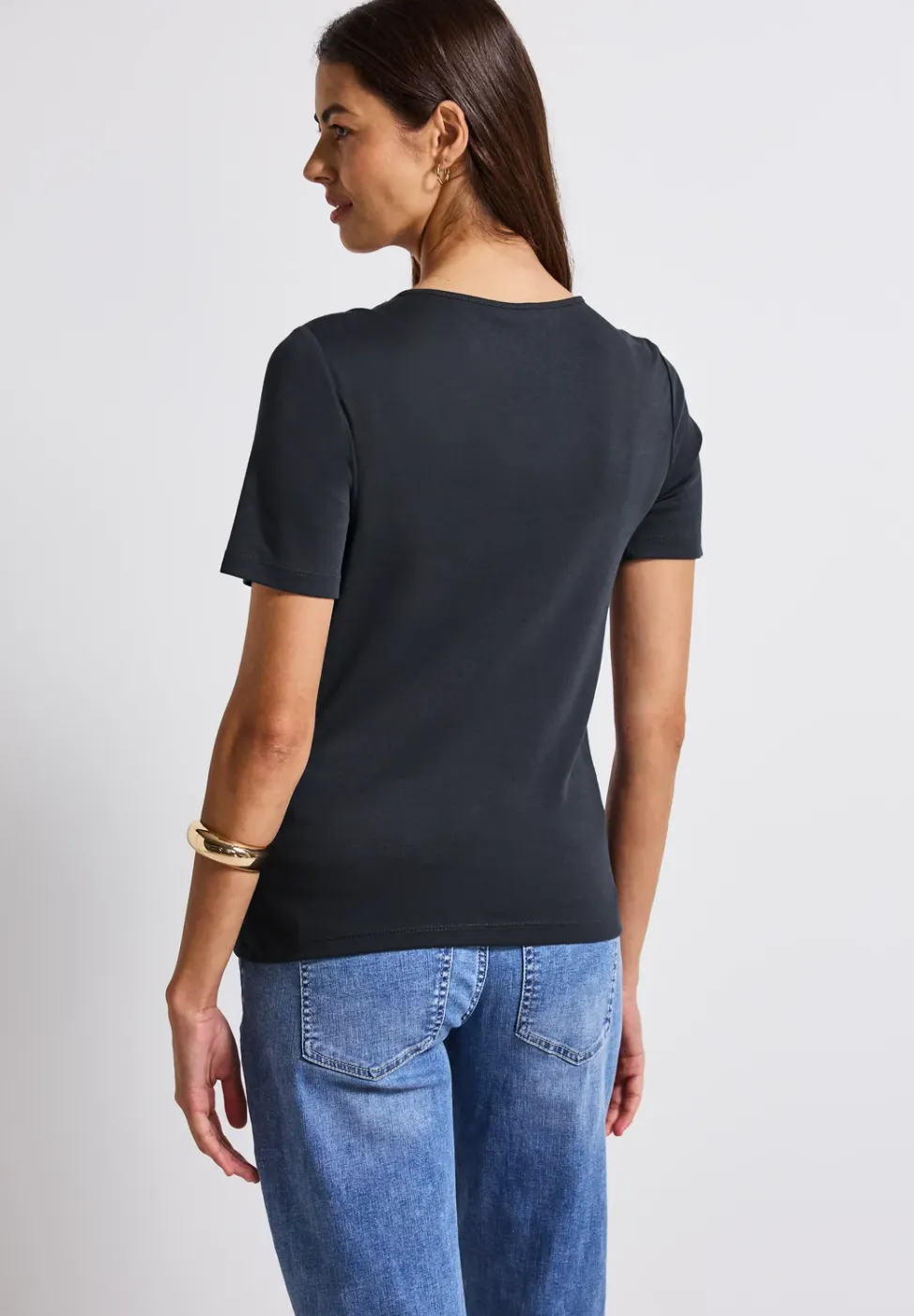 T-Shirt mit Herzausschnitt