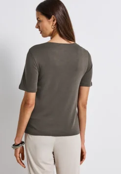 T-Shirt mit Herzausschnitt