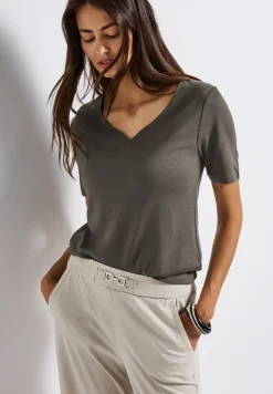 T-Shirt mit Herzausschnitt