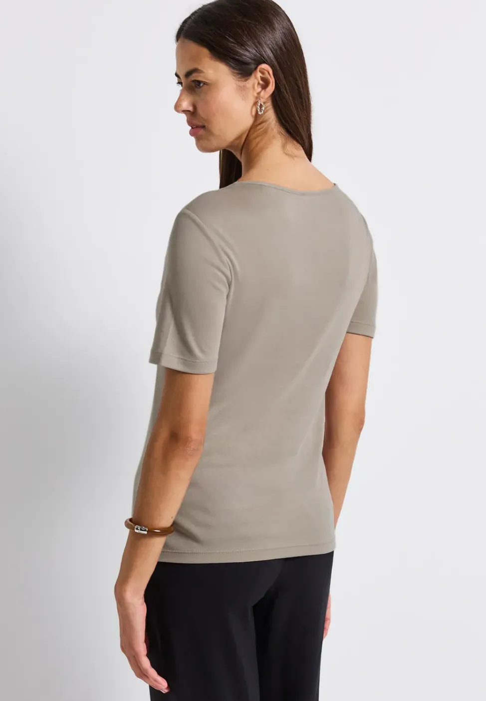 T-Shirt mit Herzausschnitt