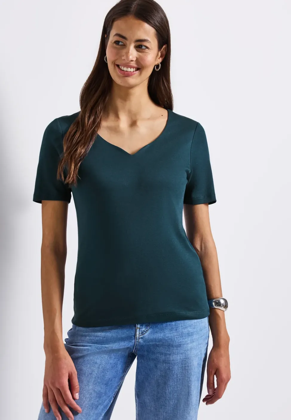 T-Shirt mit Herzausschnitt